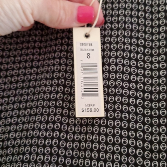 Max Studio - Picture 3 of 3